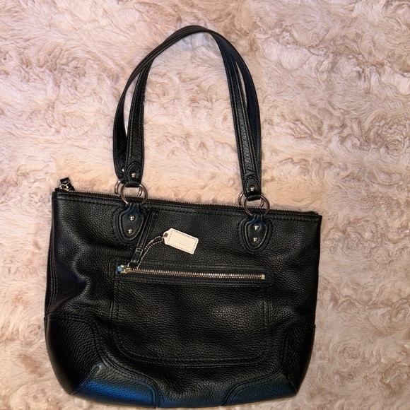 Coach Handbags - Coach shoulder bag
